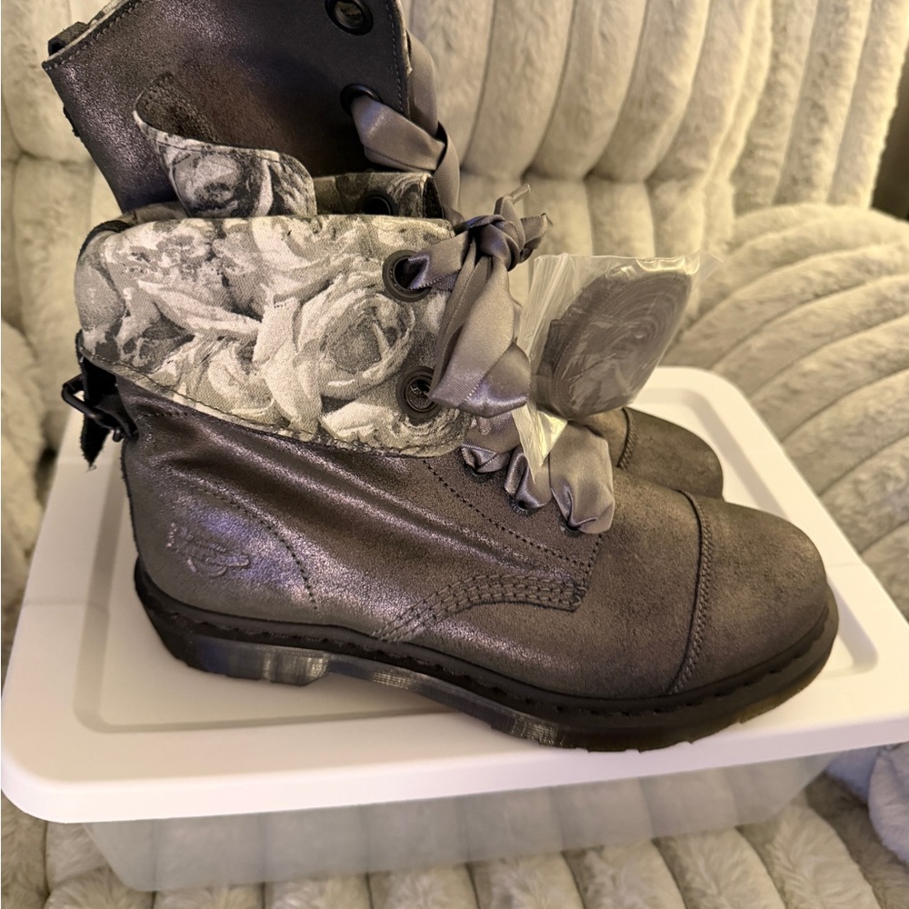 Dr. Martens Gray Satin-Lace Combat Boots - Picture 5 of 10